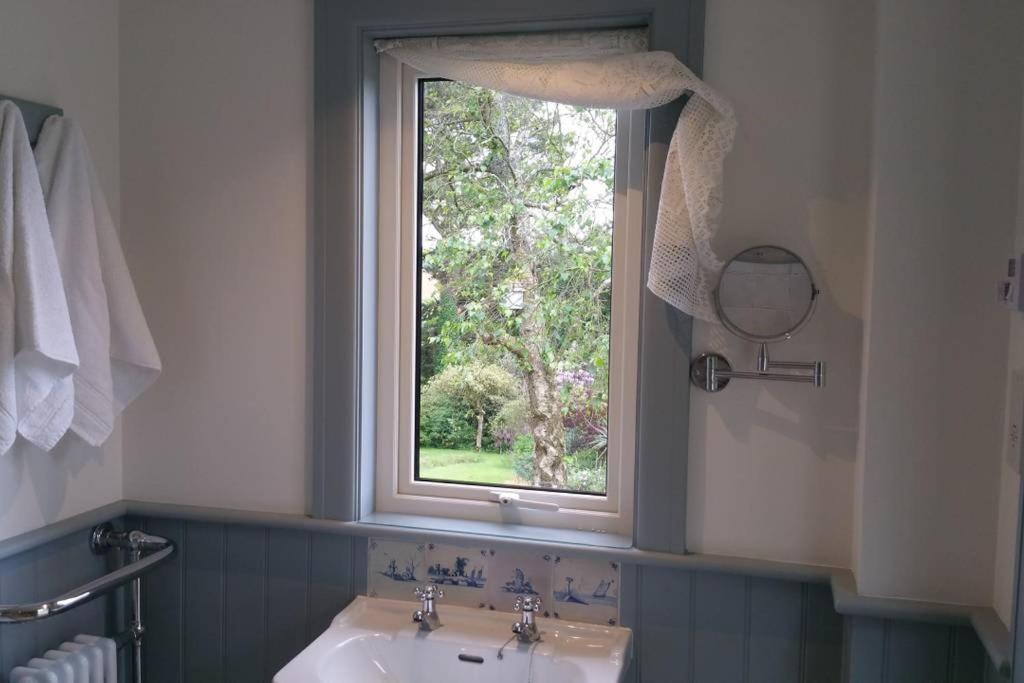 Horsna Parc Retreat Bed & Breakfast Saint Tudy ภายนอก รูปภาพ